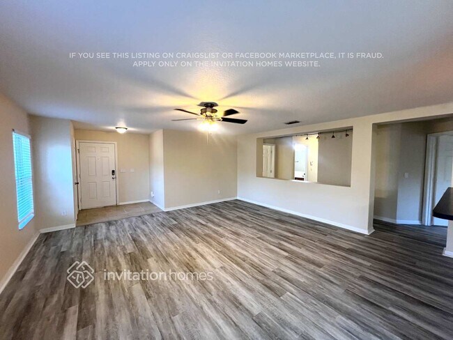 Foto del edificio - 391 SW Millard Dr