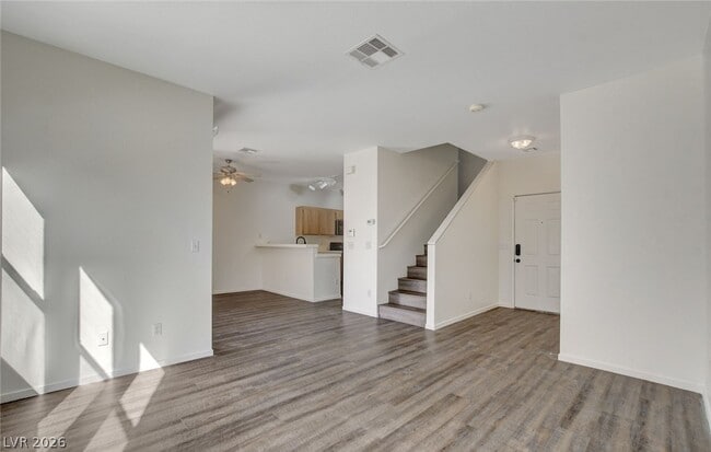 Building Photo - 251 S Green Valley Pkwy
