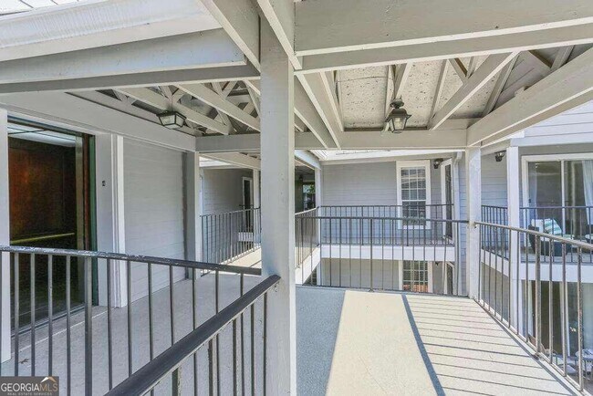 Foto del edificio - 310 Granville Ct