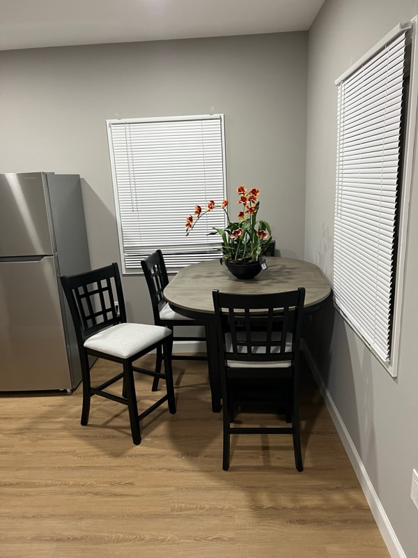 Photo - 2608 Village Ln House