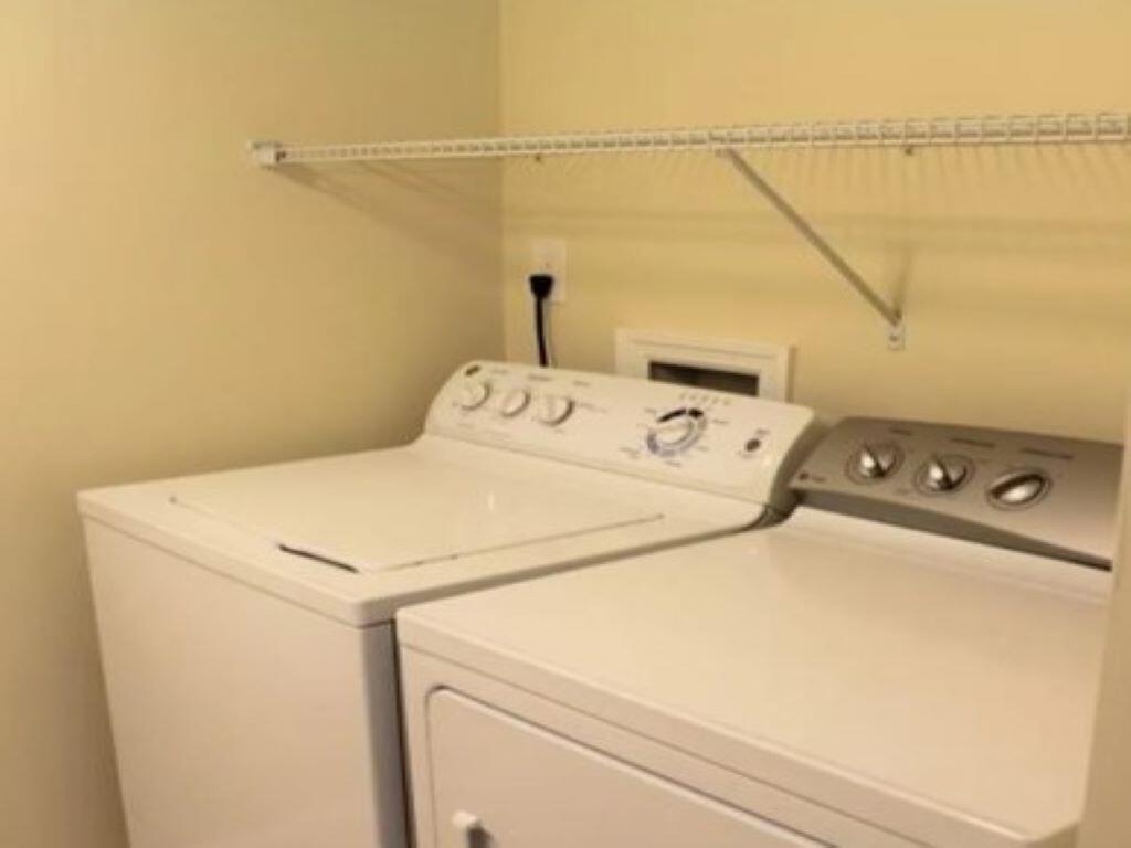 Building Photo - 3594 Alder Dr