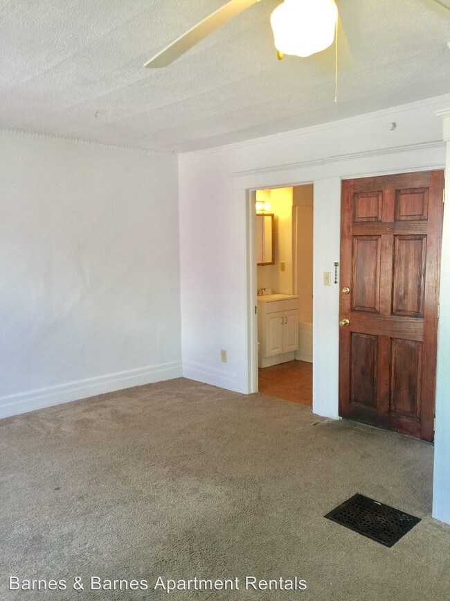 Foto del edificio - 216 N Hamilton St