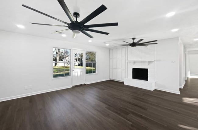 Foto del edificio - 469 W Fulton St