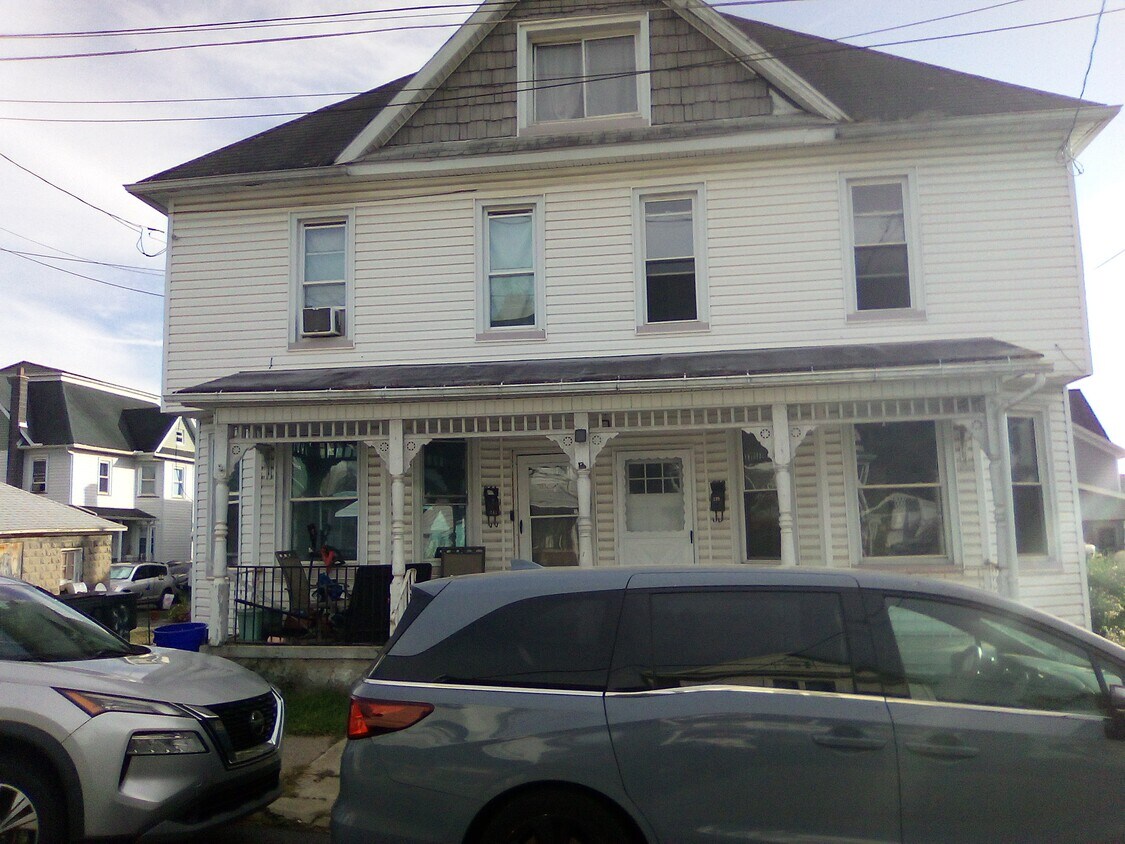 Foto principal - 132 Butler St