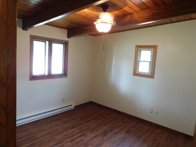 Building Photo - 30681 Rae Ave
