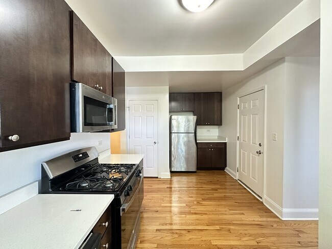 Foto del edificio - 3428 W Parker Ave
