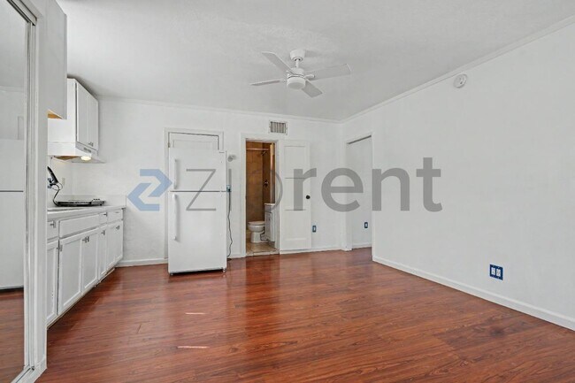Foto del edificio - Unit Single bedroom