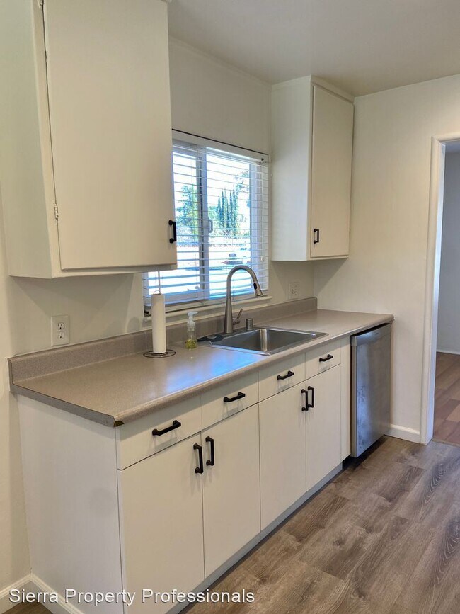 Building Photo - 3 br, 1.5 bath House - 13005 Paseo Presada