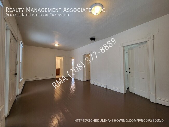 Foto del edificio - 1502 Heron St