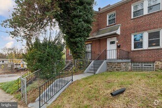Building Photo - 28 S Bernice Ave