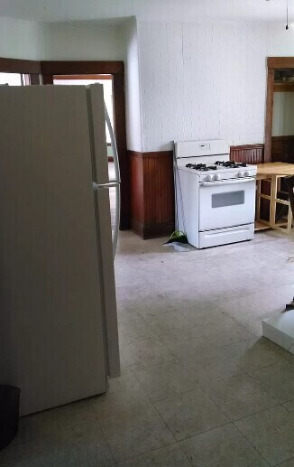 Building Photo - 38 Plymouth St