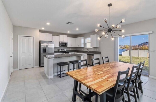 Foto del edificio - 5478 Grays Harbor Ct