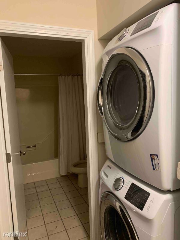 Building Photo - 2 br, 1 bath Condo - 329 Old Lakeshore Roa...