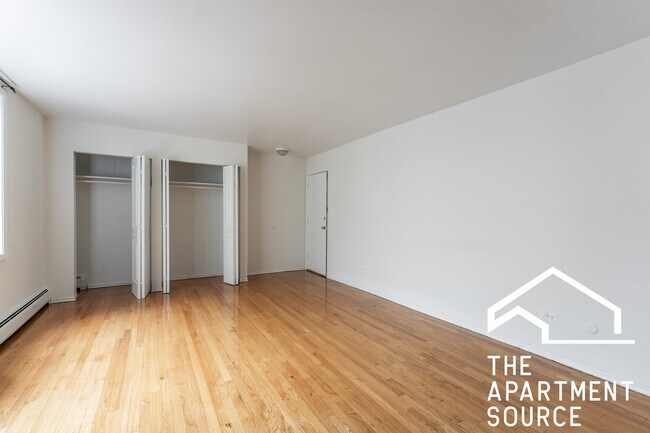 Foto del edificio - 1525 W Morse Ave