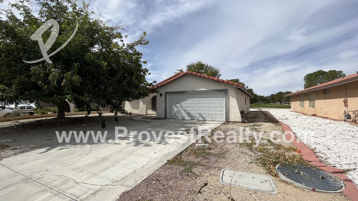 Primary Photo - 3 Bed, 2 Bath Helendale Home!!!
