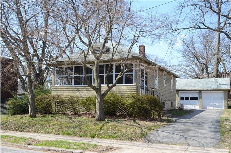 811 Chestnut St, Collingdale, PA 19023 Room for Rent in Collingdale