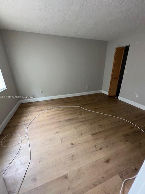 Foto del edificio - 861 NE 207th Terrace