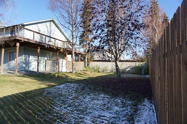 Foto del edificio - 2420 Dylan Dr