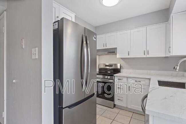Foto del edificio - 1257 Green Cedar Ln