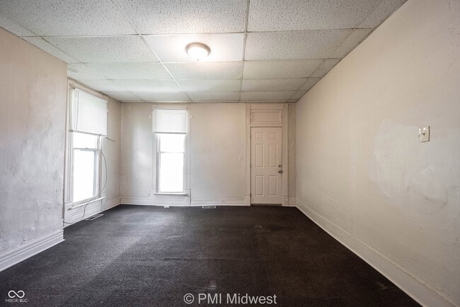 Building Photo - 632 S State St