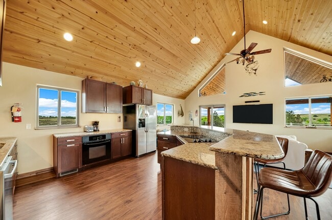 Foto del edificio - 13391 Sunny Slope Rd