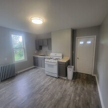 Building Photo - 318 Boroview Ave