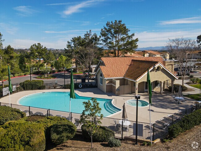 Piscina - Morning Ridge Apartment Homes