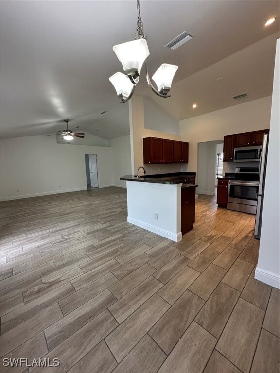 Building Photo - 1300 SW 22nd Ave