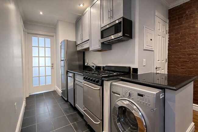 Foto del edificio - 416 E 13th St