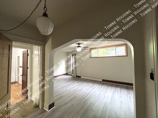 Foto del edificio - 1811 Weston Ave