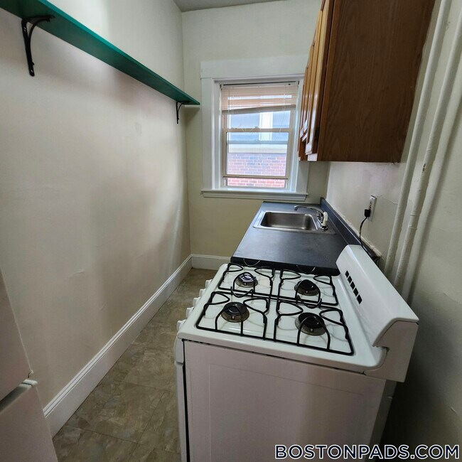 Foto del edificio - 163 Summer St