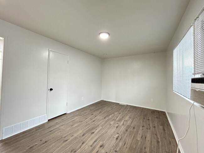 Foto del edificio - 3440 S 200 E