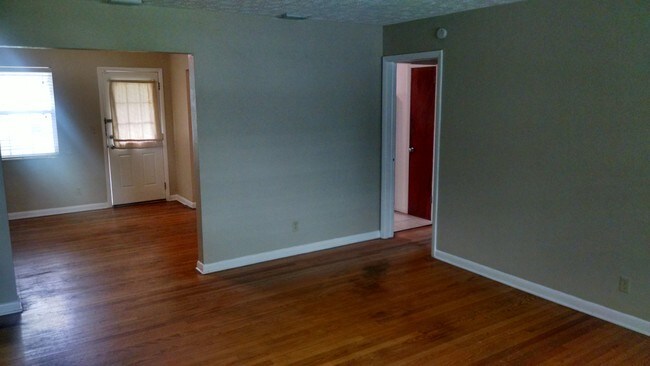 Building Photo - 3240 Fruitwood Ln