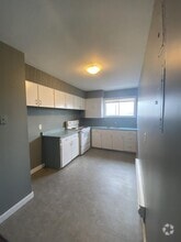 Building Photo - 34 Verdun St