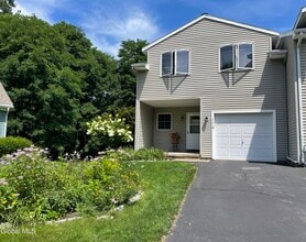 Building Photo - 7318 Vic Ct