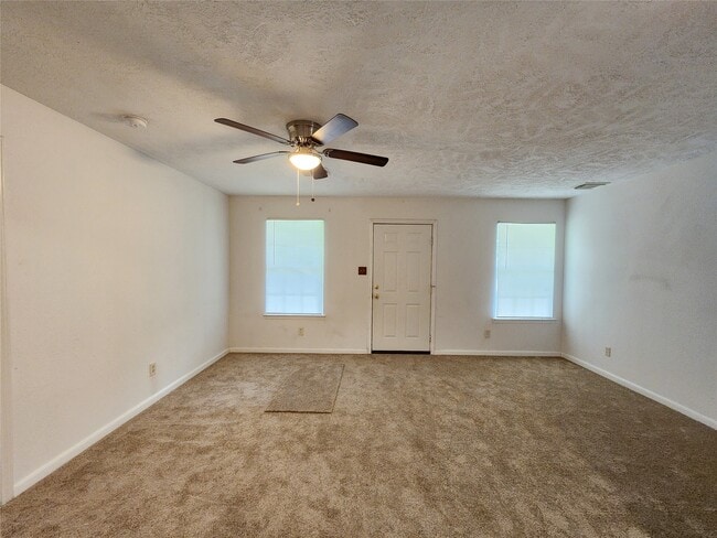 Building Photo - 7629 Fitzhugh St