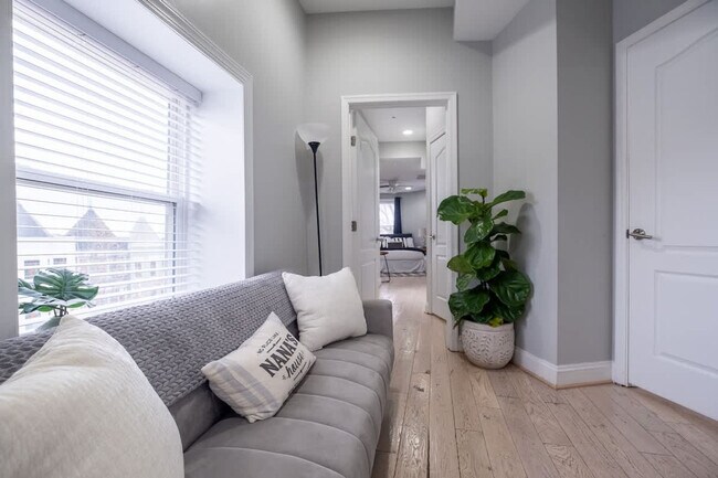 Foto del edificio - 45 Rhode Island Ave NE