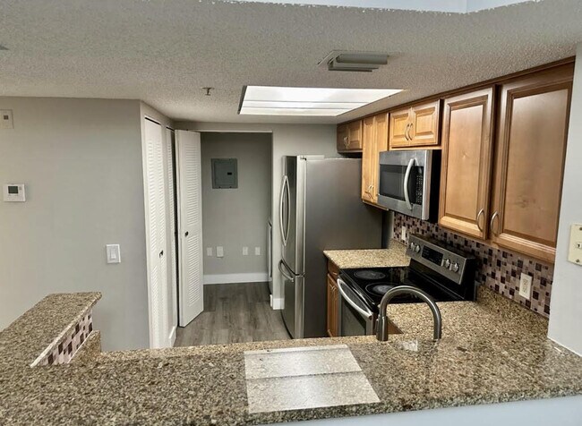 Building Photo - 5021 Wiles Rd