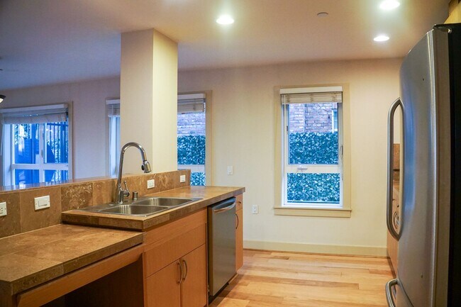 Foto del edificio - Spacious and Modern Ground Floor 2 bed 2 b...