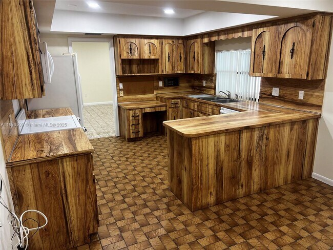 Foto del edificio - 7751 SW 131st St