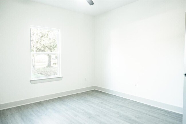 Foto del edificio - 31727 Cypress Cir
