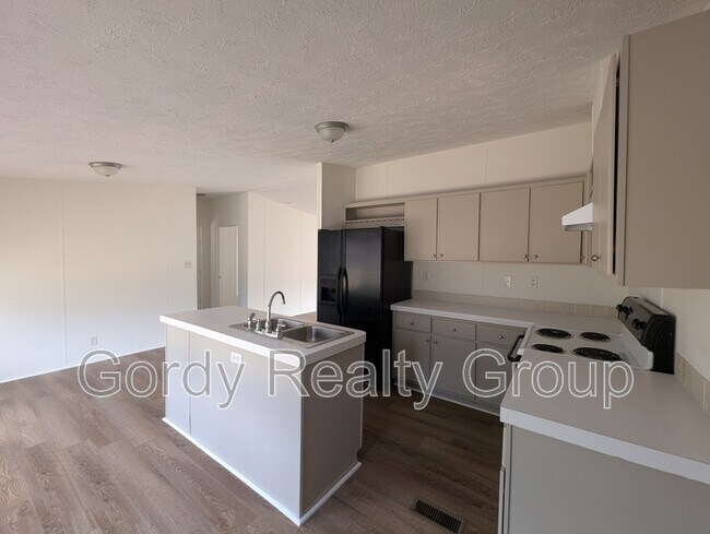Foto del edificio - 812 Shelby Ave