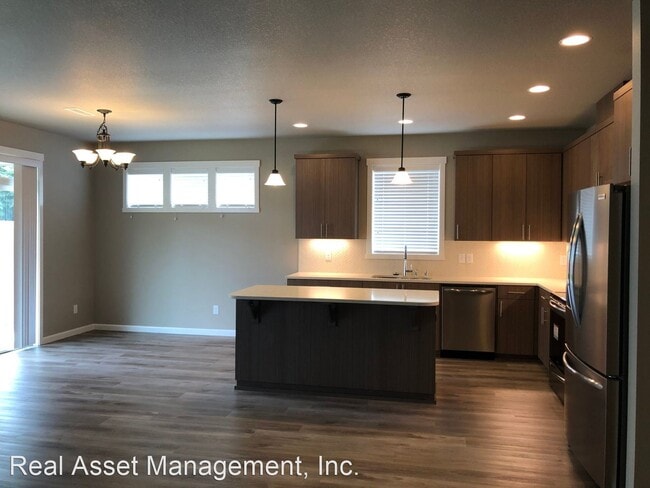 Building Photo - 3 br, 2 bath House - 10519 NE 103rd Ct