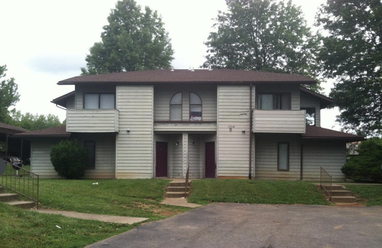 Primary Photo - 1508 Pin Oak Ct