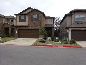 Building Photo - 9405 Tanager Way