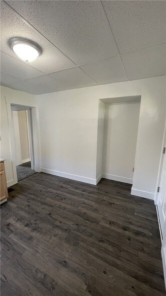 Photo - 424 W 7th Ave Apartment