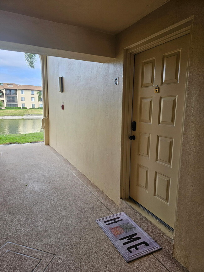 Building Photo - 623 Sea Pine Way