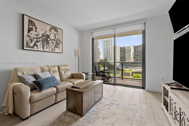 Foto del edificio - 45 SW 9th St