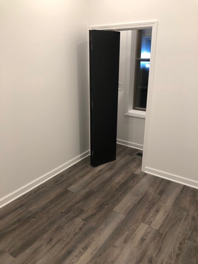 Foto del edificio - 1108 W Taylor St