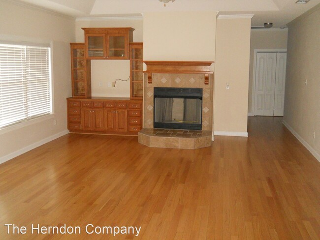 Building Photo - 3 br, 2 bath House - 3760 Kingston Court